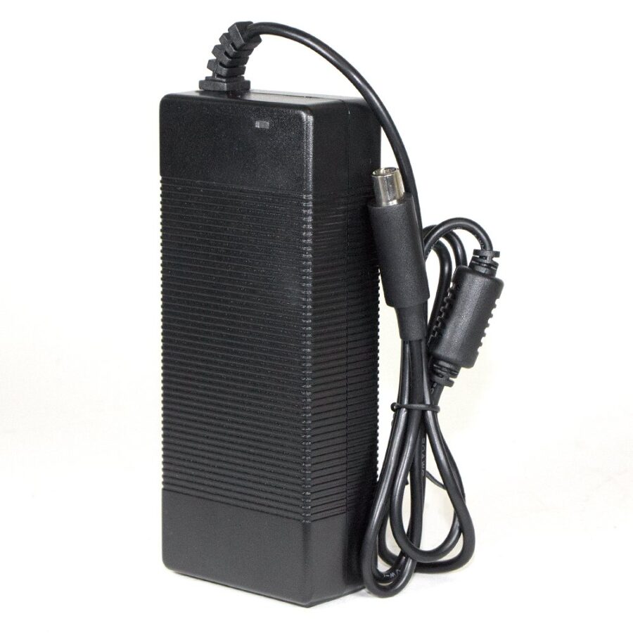 Carregador premium Trotinete Eletrica Xiaomi e Trotinete Eletrica Ninebot 42V 2A (conector DC8MM)