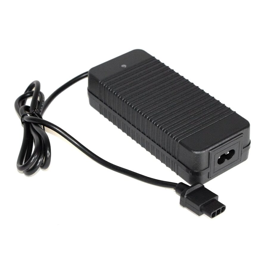 Carregador Trotinete Eletrica 53,5V 2A